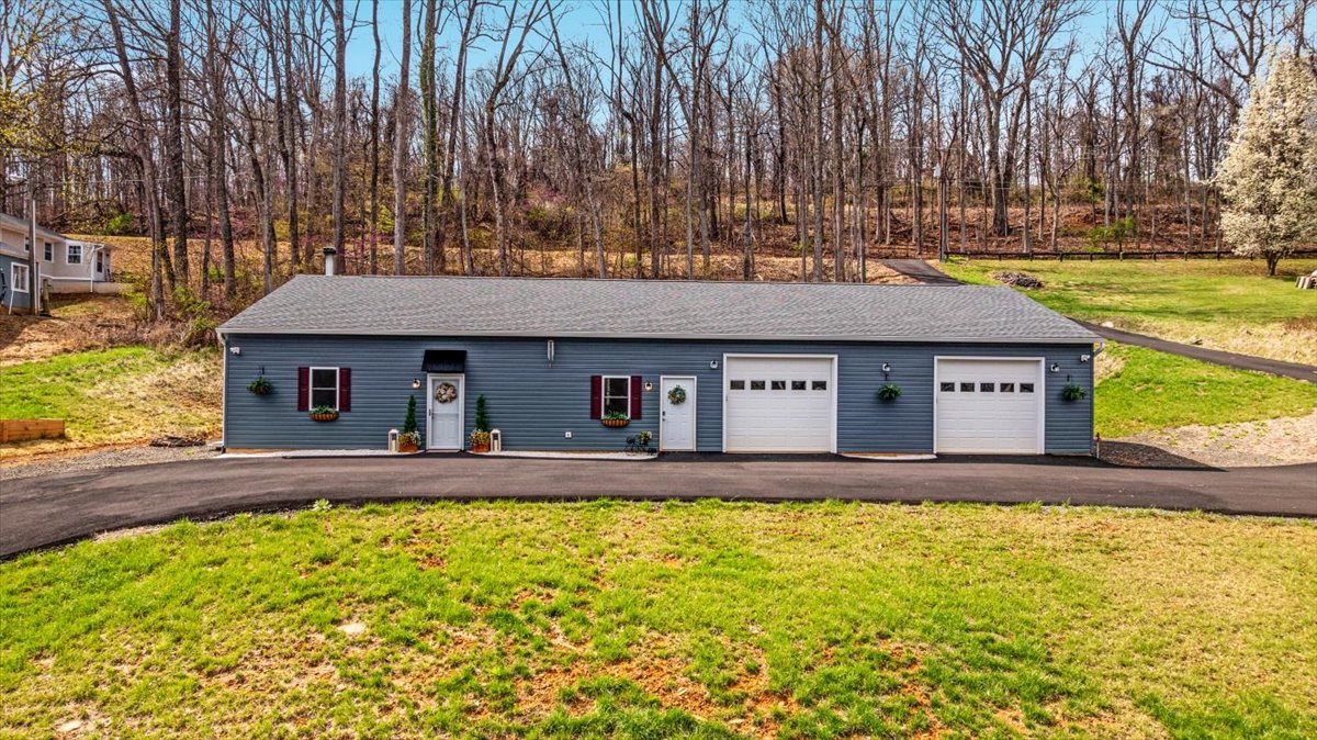 5331 Merry Oaks Rd The Plains VA 20198